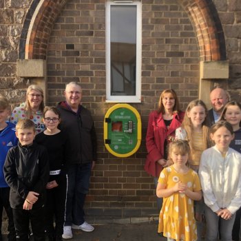 Life-Saving Defibrillators installed at Mountsorrel Primary school after successful fundraising effort and support from JHMT