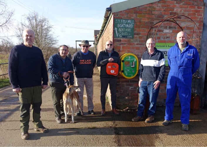 Leicestershire boaters on board to create a heartsafe community with support from JHMT